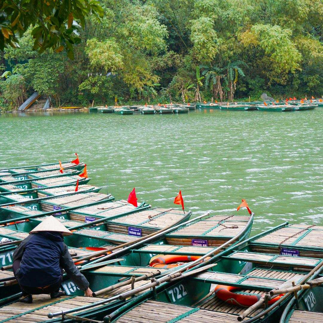Hoa Lu - Tam Coc Boat Trip
